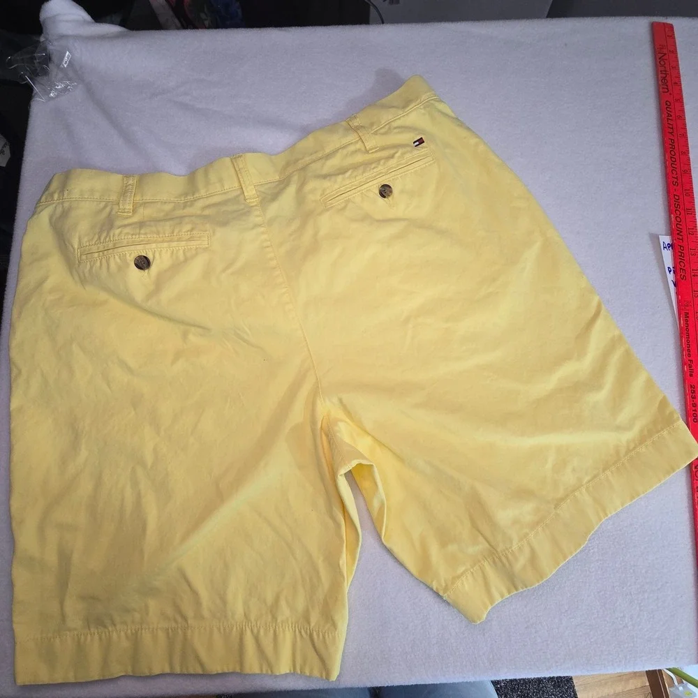 Vintage Tommy Hilfiger Chino Shorts Preppy Pastel Summer Casual Cotton Mens 40